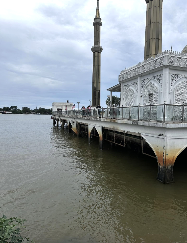 masjid kristal